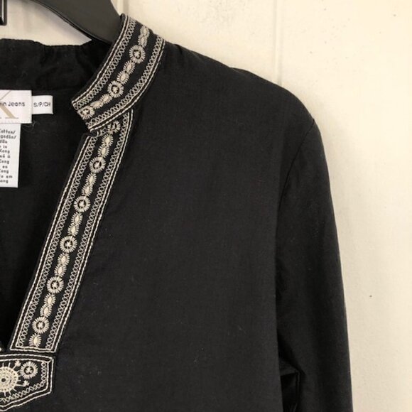 Calvin Klein Womens V-Neck Blouse with Embroidered Detail Small - Picture 4 of 8